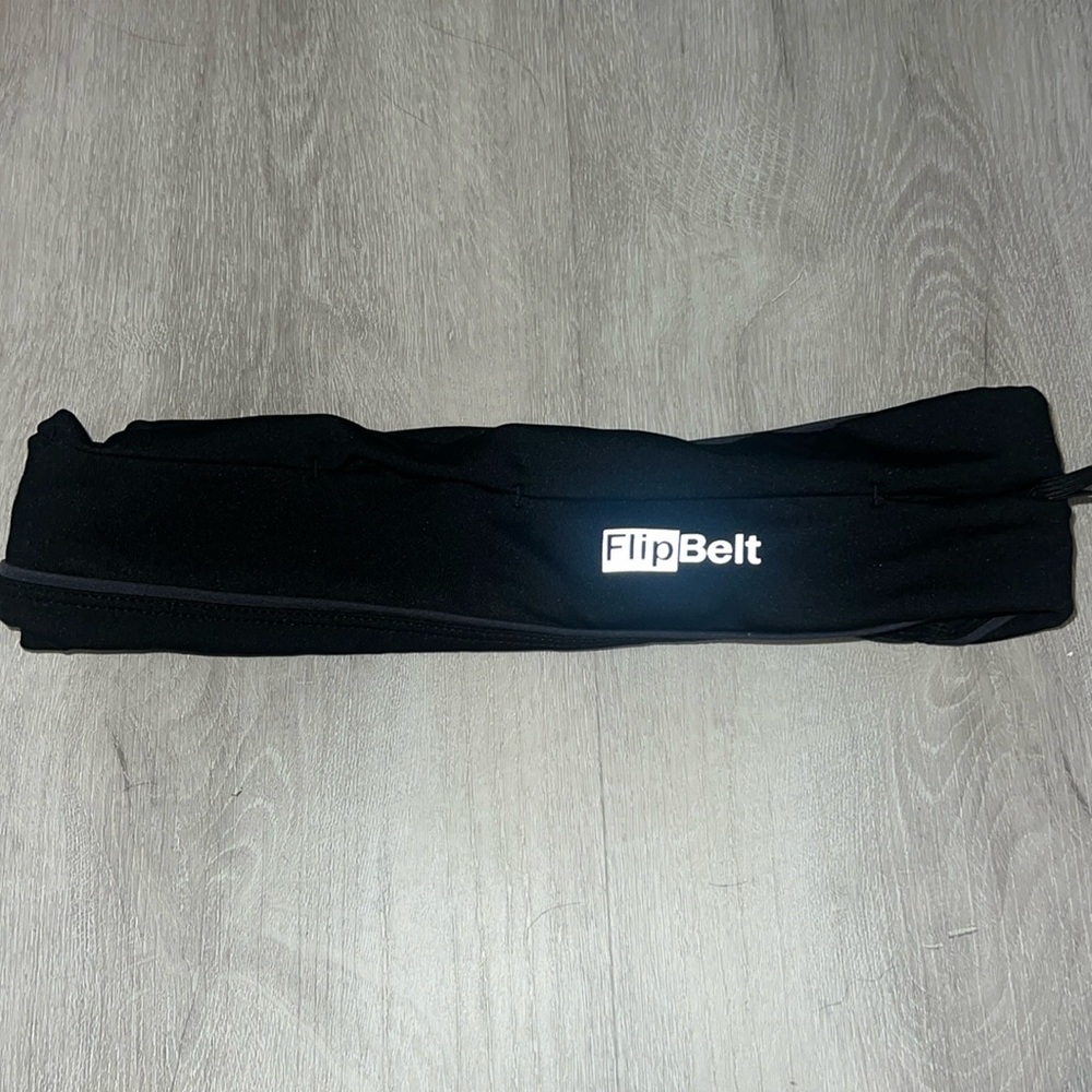FlipBelt Classic Edition Travel Hike Workout Running Belt Sz Medium Black 29-32”